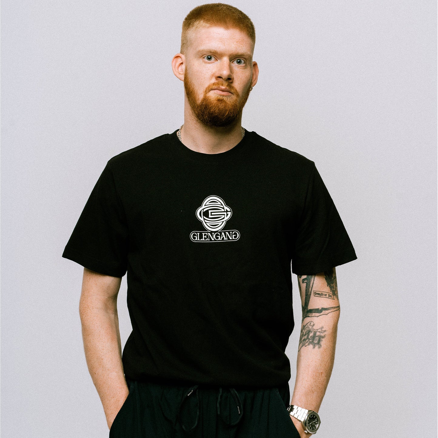 T-SHIRT SCHWARZ UNISEX